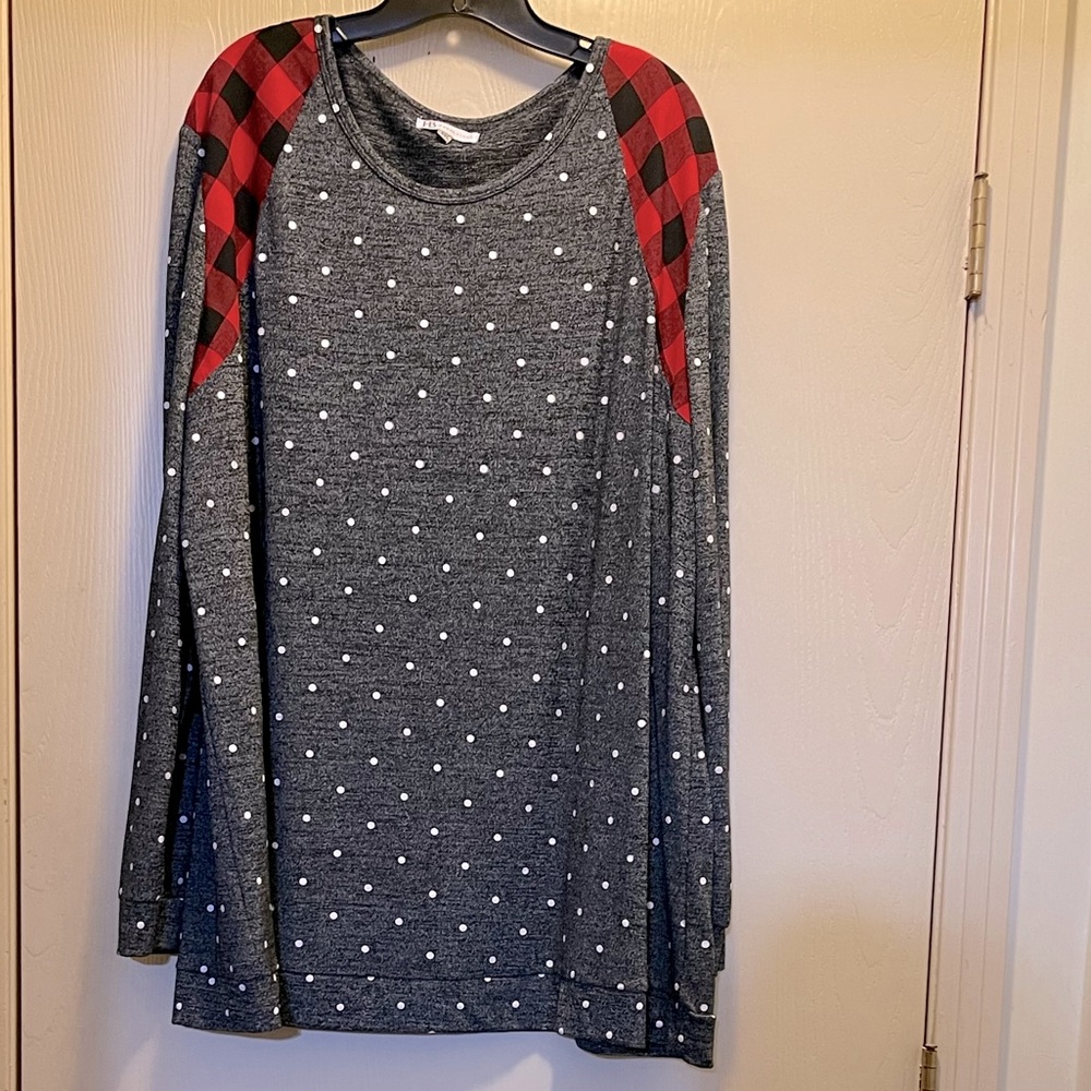 Hazel Blue Polka Dot and Buffalo Plaid long Sleeve crew neck knit top Size 3X.
